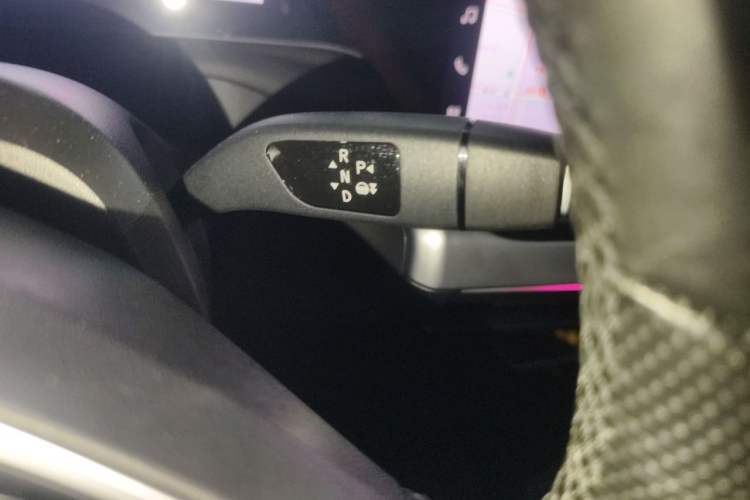 Used XPeng P7 2022 480E Gear Lever