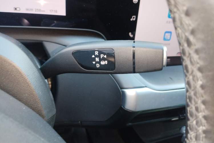 Used XPeng P7 2022 562E Black Label Edition Gear Lever