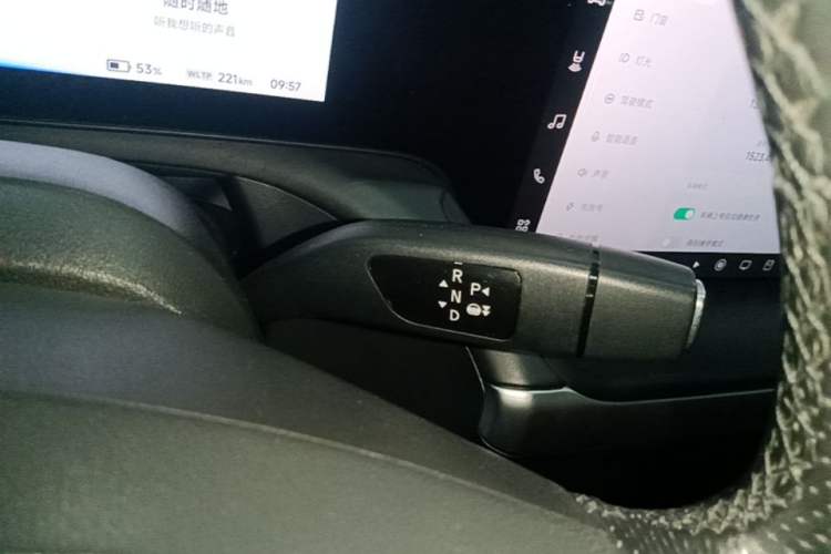 Used XPeng P7 2022 480E+ Gear Lever