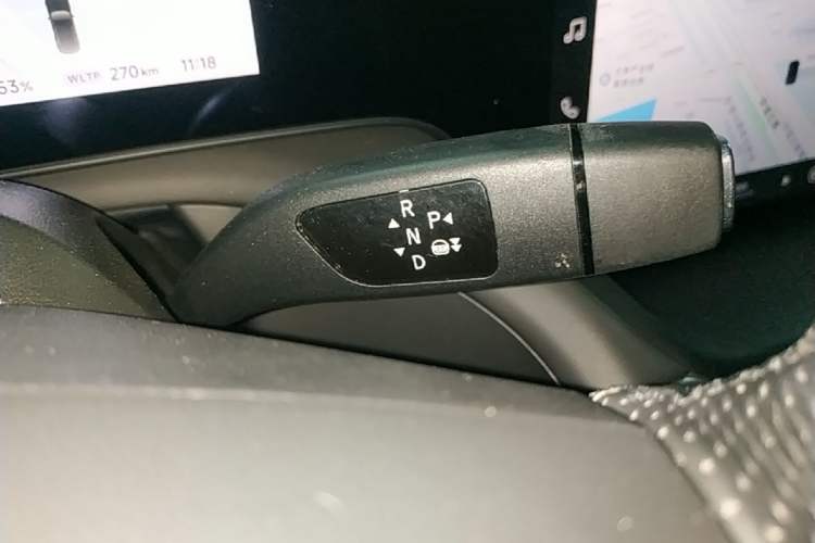 Used XPeng P7 2022 586G Gear Lever