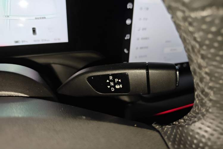 Used XPeng P7 2022 670N+ Gear Lever