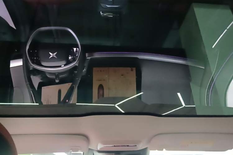Used XPeng P7 2022 670E+ Headliner