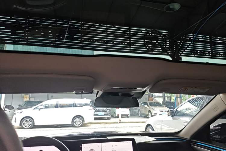 Used XPeng P7 2022 480G+ Headliner