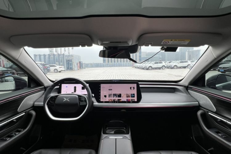 Used XPeng P7 2022 670N+ Interior 3