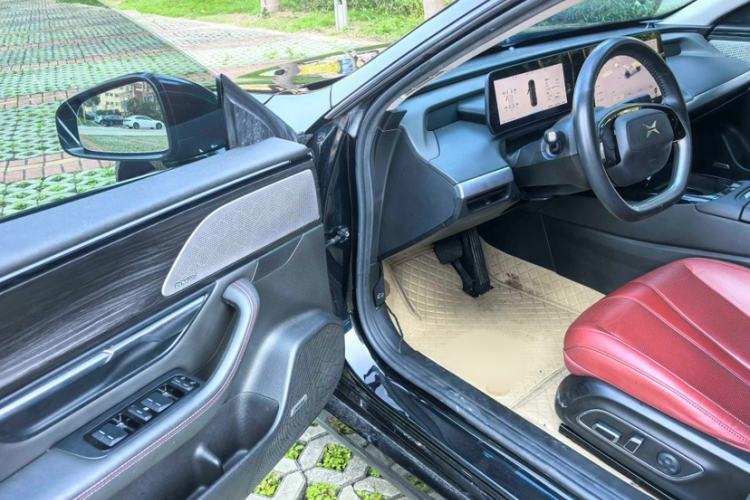 Used XPeng P7 2022 670N+ Interior 6