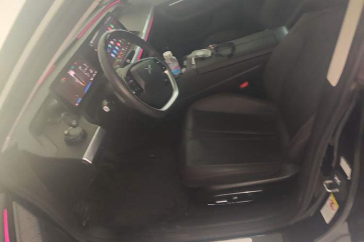 Used XPeng P7 2022 625E Left Front Seat