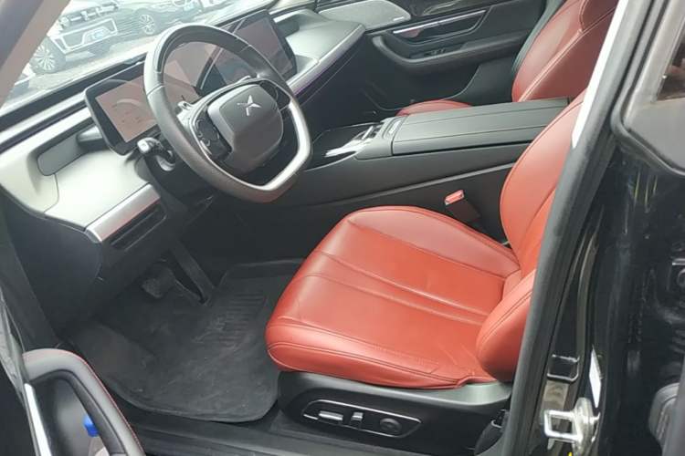 Used XPeng P7 2022 670E+ Left Front Seat