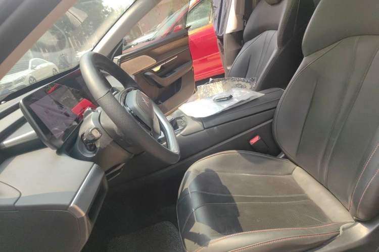Used XPeng P7 2022 625E Left Front Seat