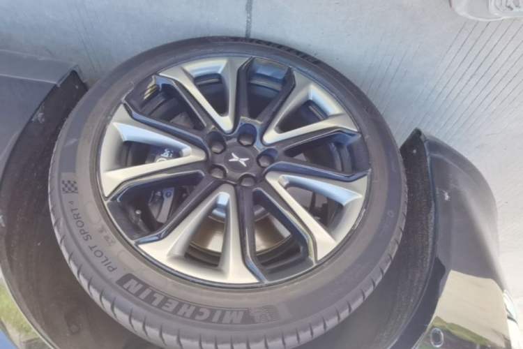 Used XPeng P7 2022 625E Left Front Wheel Hub