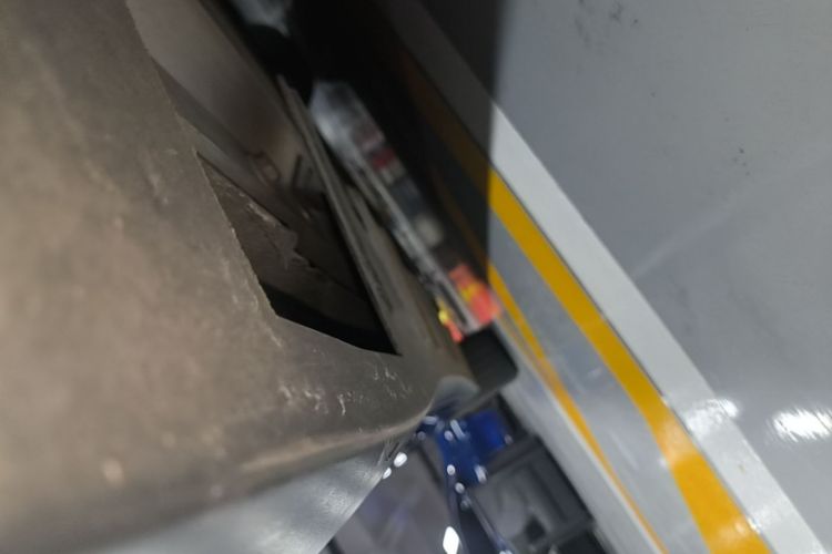 Used XPeng P7 2022 670G Left Side Sill