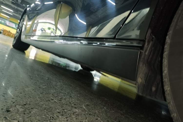 Used XPeng P7 2022 480G+ Left Side Sill