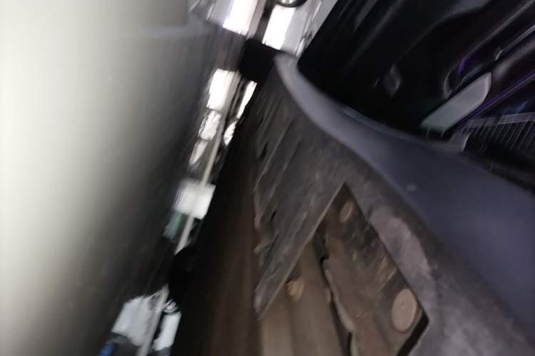 Used XPeng P7 2022 480G Left Side Sill