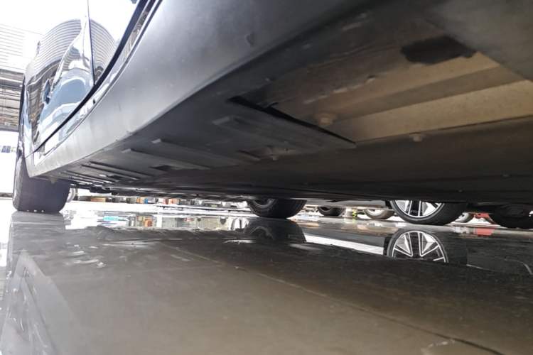 Used XPeng P7 2022 480G+ Left Side Sill