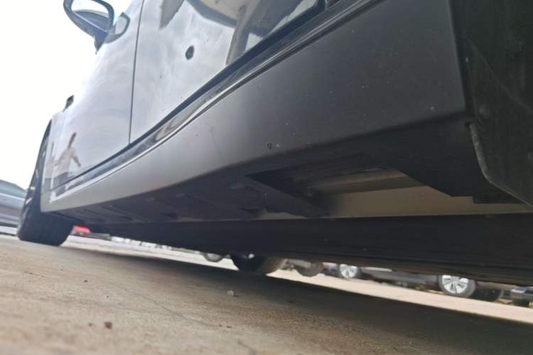 Used XPeng P7 2022 625E Left Side Sill
