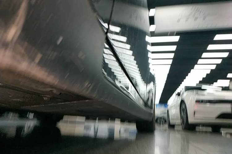 Used XPeng P7 2022 670N+ Left Side Sill