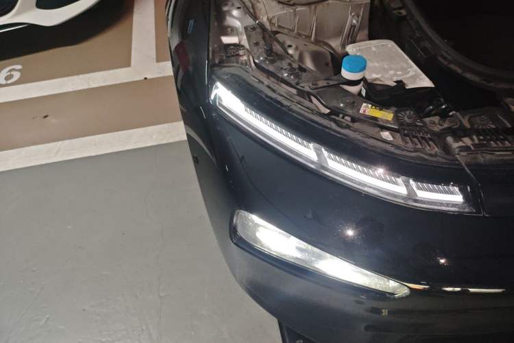 Used XPeng P7 2022 586E Right Front Headlight