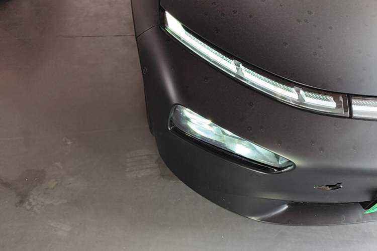 Used XPeng P7 2022 670N+ Right Front Headlight