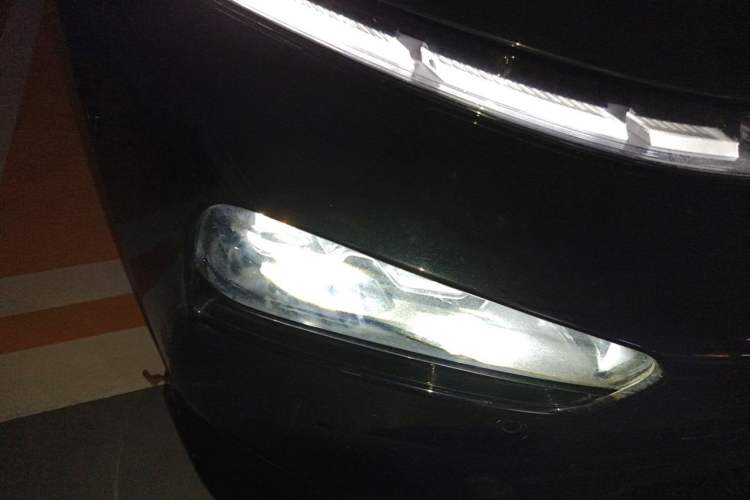 Used XPeng P7 2022 480E Right Front Headlight