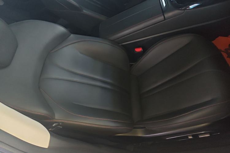 Used XPeng P7 2022 480G Right Front Seat