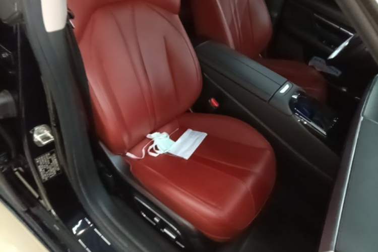 Used XPeng P7 2022 670N+ Right Front Seat