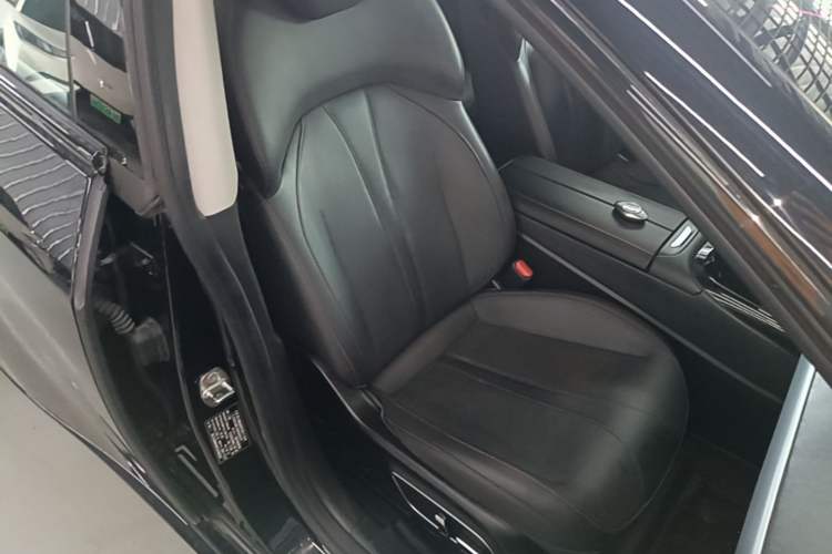 Used XPeng P7 2022 670N+ Right Front Seat