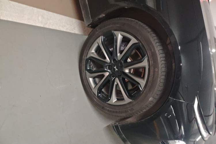 Used XPeng P7 2022 586E Right Front Wheel Hub