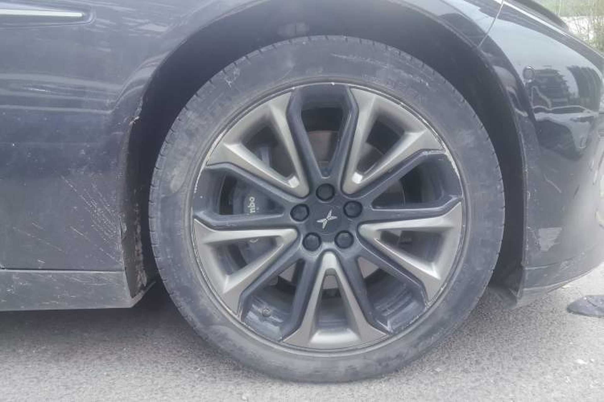 Used XPeng P7 2022 670N+ Right Front Wheel Hub