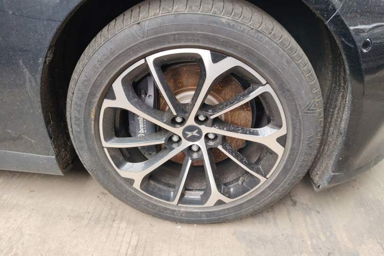 Used XPeng P7 2022 625E Right Front Wheel Hub