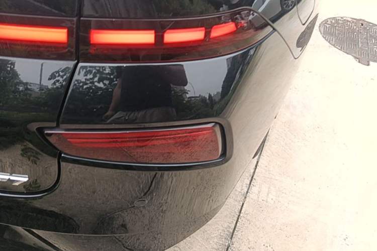 Used XPeng P7 2022 480E Right Rear Taillight
