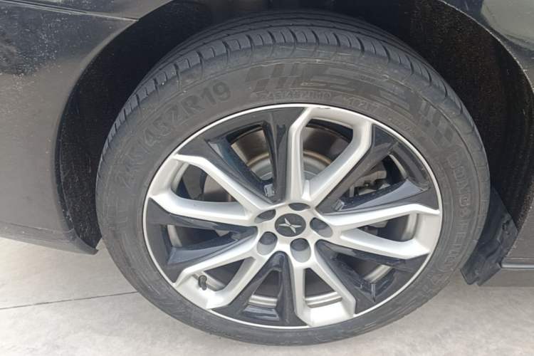 Used XPeng P7 2022 480G+ Right Rear Wheel Hub
