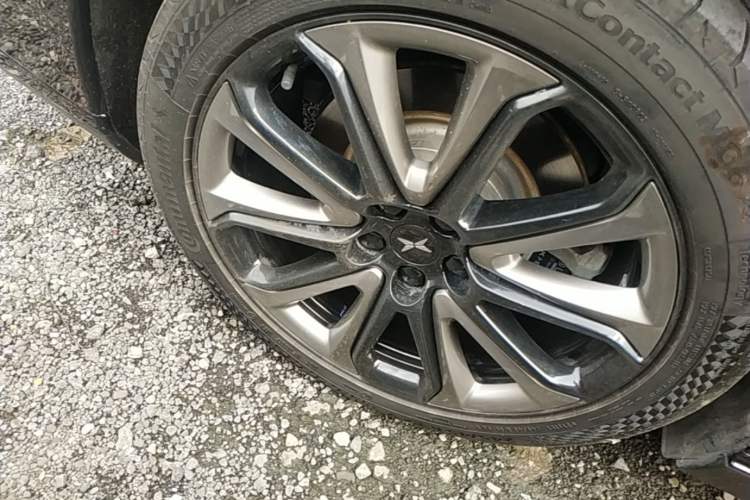 Used XPeng P7 2022 670E+ Right Rear Wheel Hub