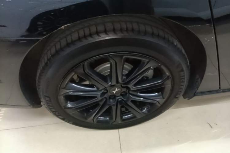 Used XPeng P7 2022 670N+ Right Rear Wheel Hub