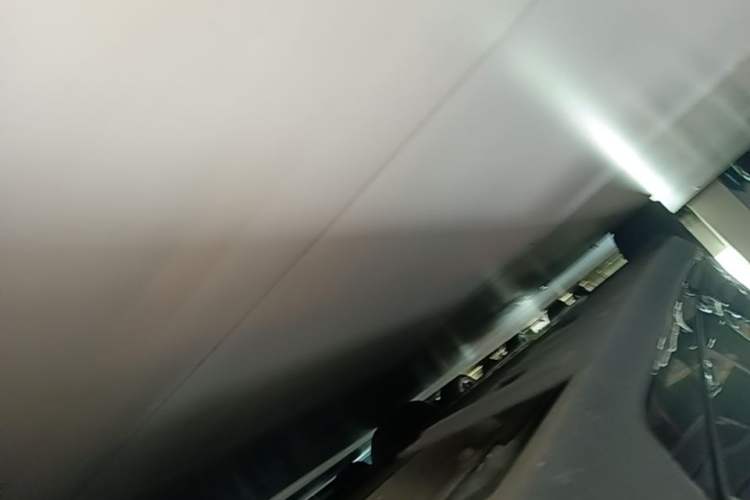 Used XPeng P7 2022 670N+ Right Side Sill