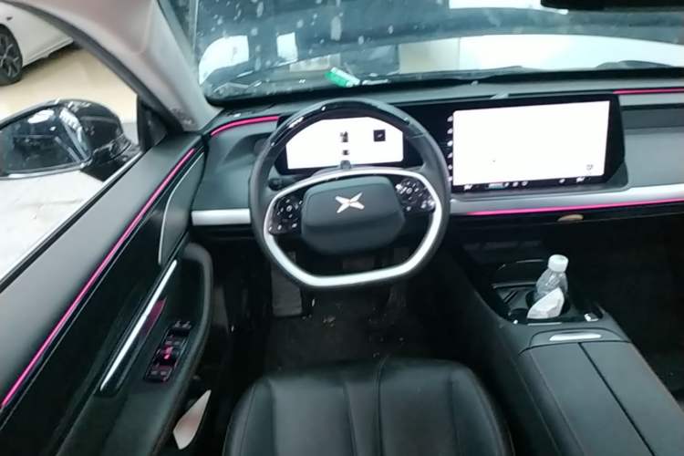 Used XPeng P7 2022 670N+ Steering Wheel