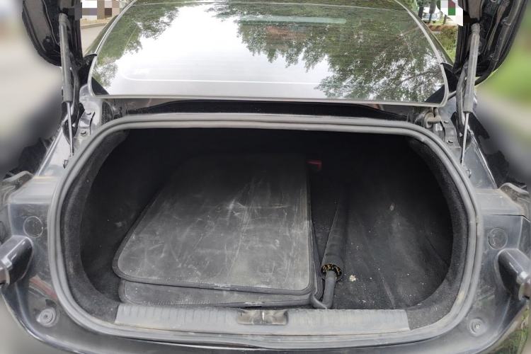 Used XPeng P7 2022 480E Trunk