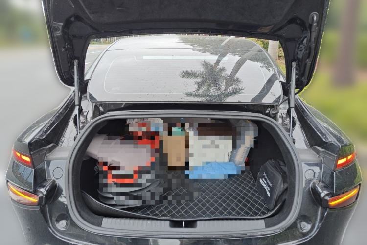 Used XPeng P7 2022 625E Trunk