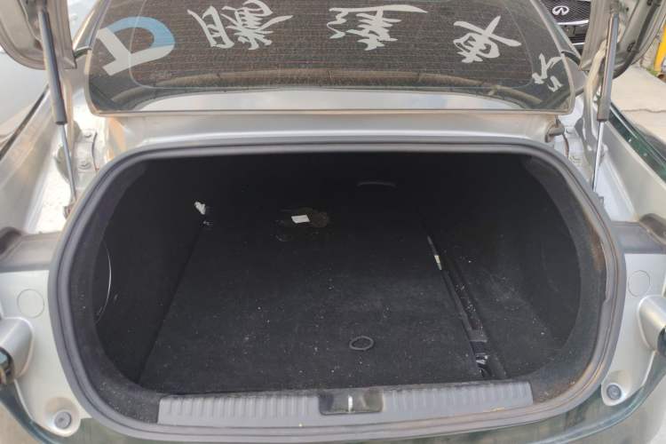 Used XPeng P7 2022 670N+ Trunk