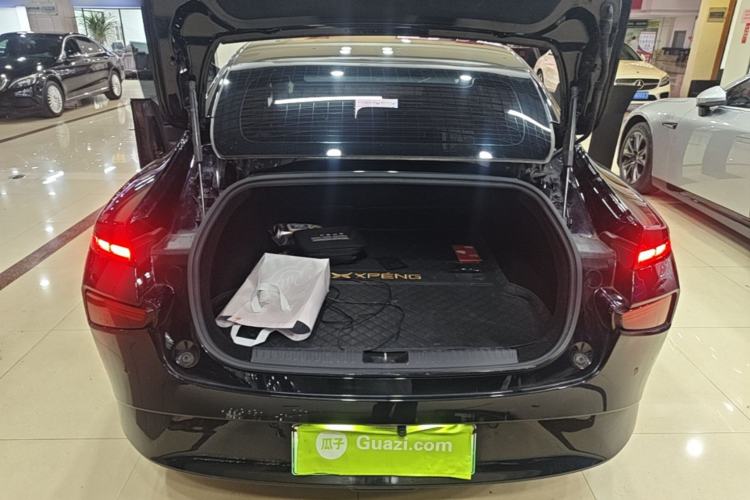 Used XPeng P7 2022 625E Trunk