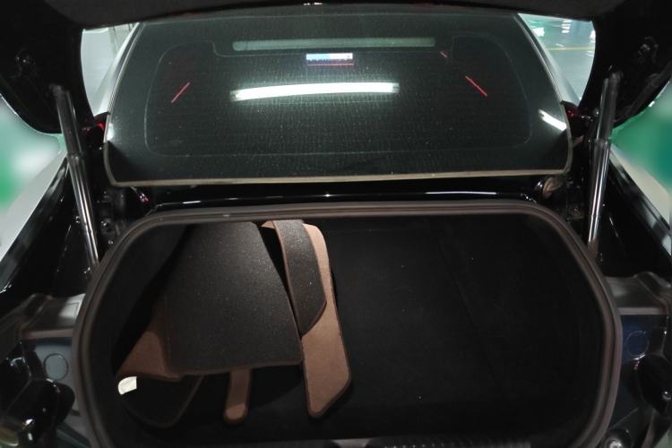 Used XPeng P7 2022 670N+ Trunk