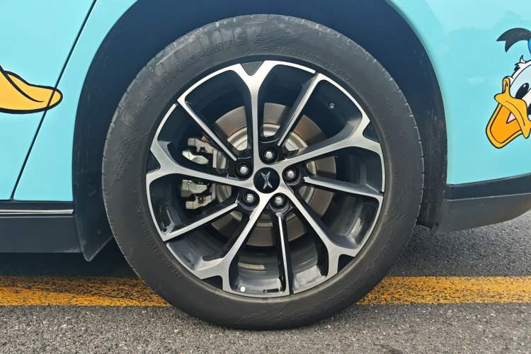 Used XPeng P7 2022 586G Exterior 7