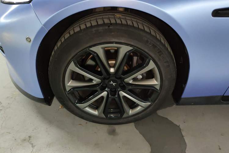 Used XPeng P7 2022 670E+ Exterior 7