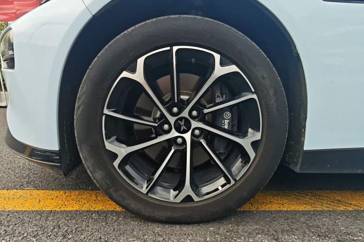 Used XPeng P7 2022 586G Exterior 8