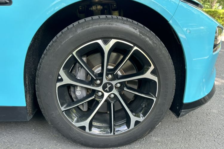 Used XPeng P7 2022 625E Exterior 8