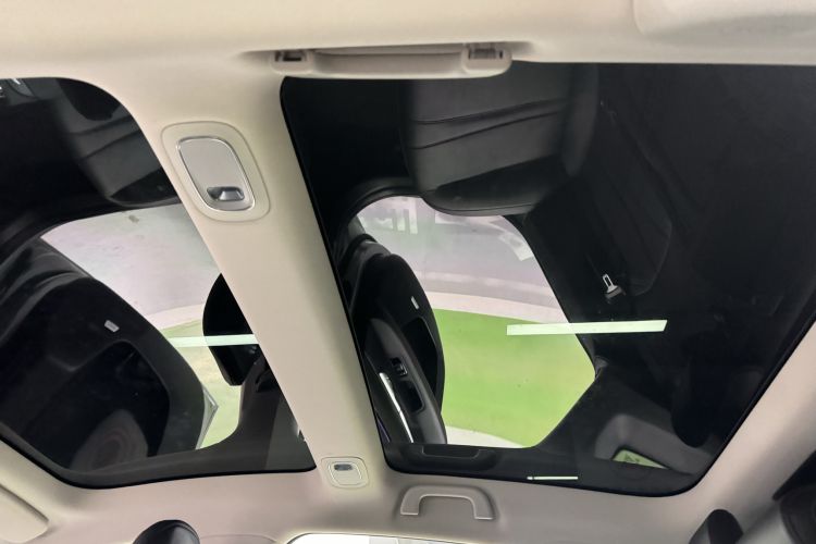 Used XPeng P7 2022 670E+ Headliner
