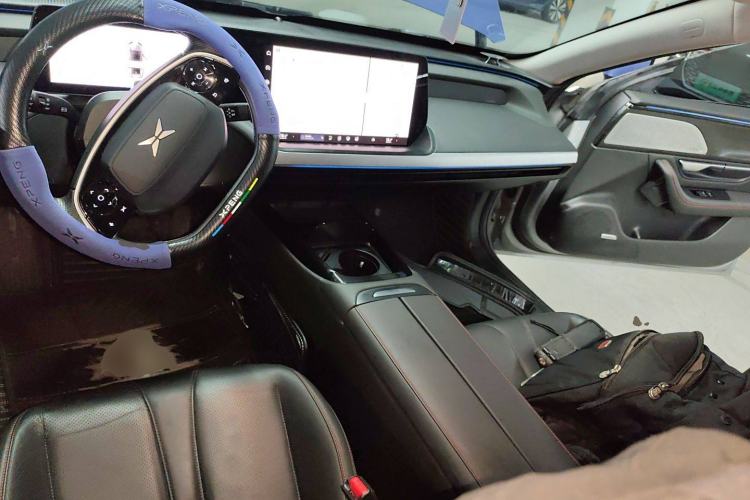 Used XPeng P7 2022 670E+ Interior 2