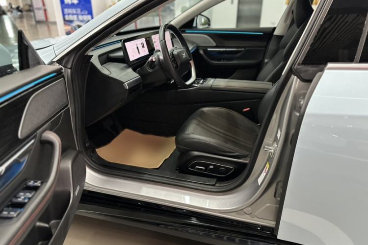 Used XPeng P7 2022 586G Interior 2