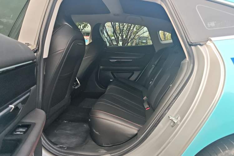 Used XPeng P7 2022 586G Interior 4
