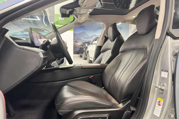 Used XPeng P7 2022 670E+ Left Front Seat