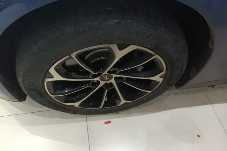 Used XPeng P7 2022 586G Left Front Wheel Hub