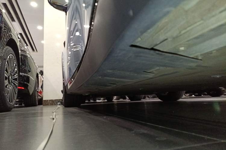 Used XPeng P7 2022 480E Left Side Sill